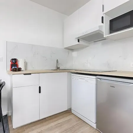 Charming 1br In Heart Of 10th Apartment *